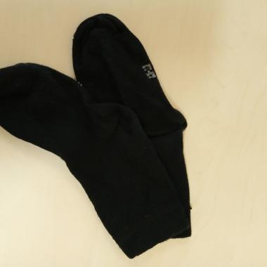 černé ponožky